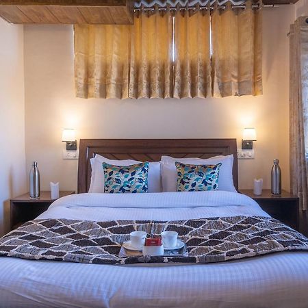 Stayvista At Cecil Cottages With Barbeque, Hill View กัสซอลี ภายนอก รูปภาพ