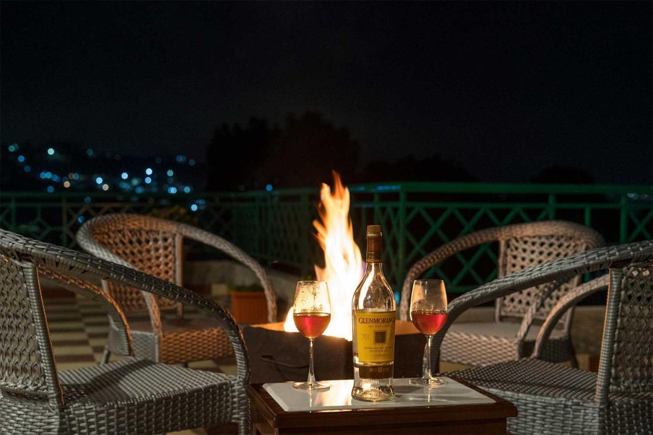 Stayvista At Cecil Cottages With Barbeque, Hill View กัสซอลี ภายนอก รูปภาพ
